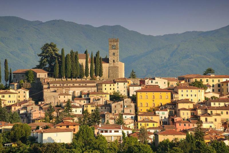 Vila Zi' Rosa Barga Exteriér fotografie